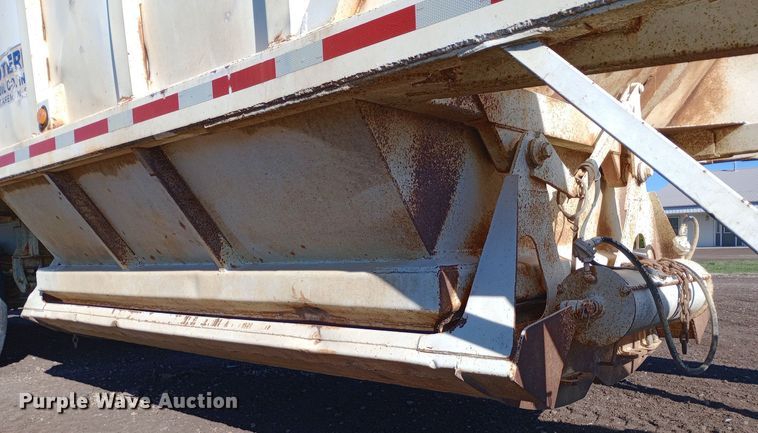 image for item DW0933 1987 Bottom dump trailer