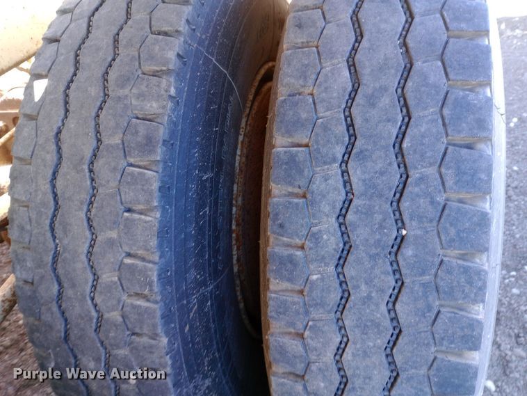 image for item DW0933 1987 Bottom dump trailer