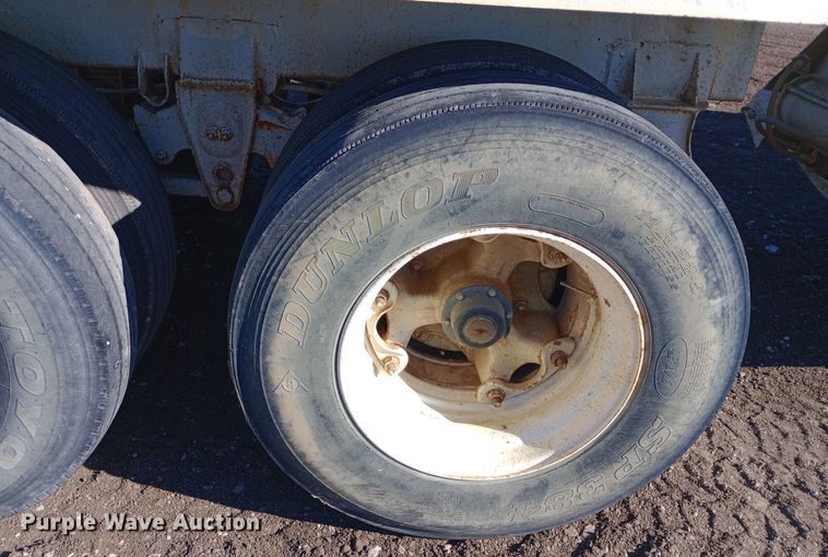 image for item DW0933 1987 Bottom dump trailer