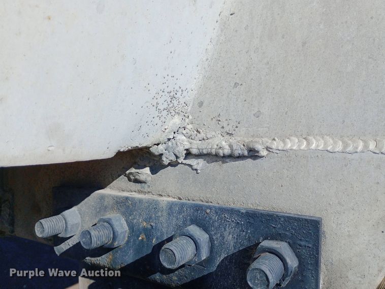 image for item DW0934 1986 Fruehauf end dump trailer