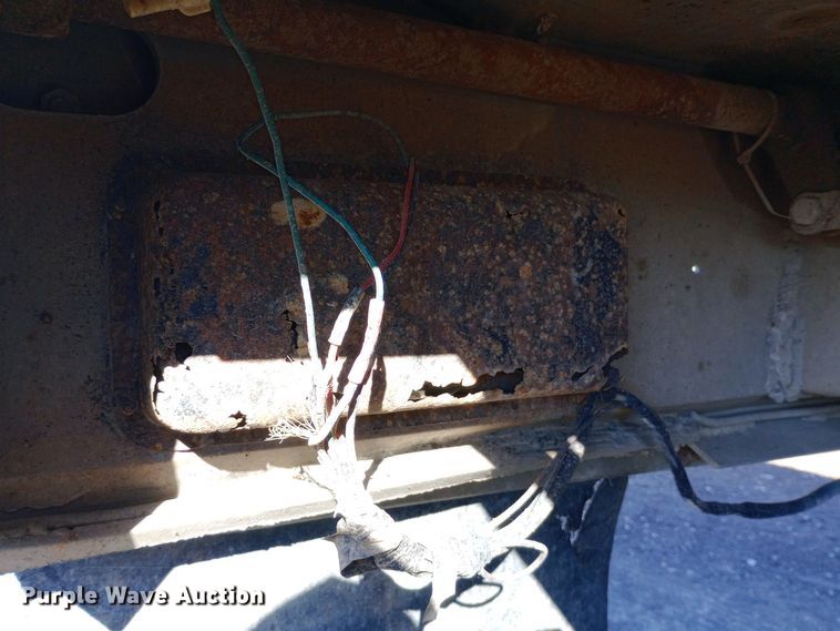 image for item DW0934 1986 Fruehauf end dump trailer