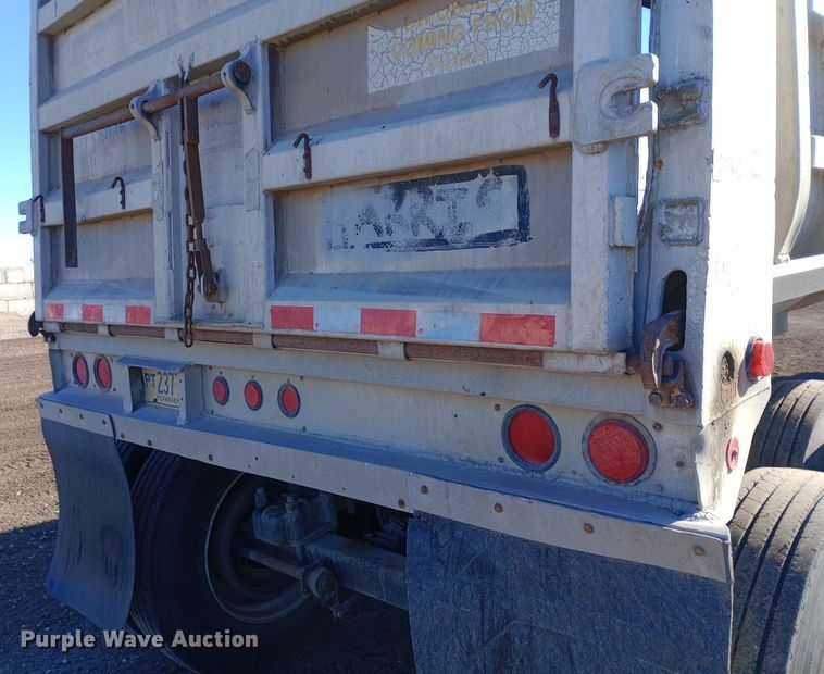 image for item DW0934 1986 Fruehauf end dump trailer