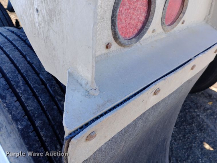 image for item DW0934 1986 Fruehauf end dump trailer