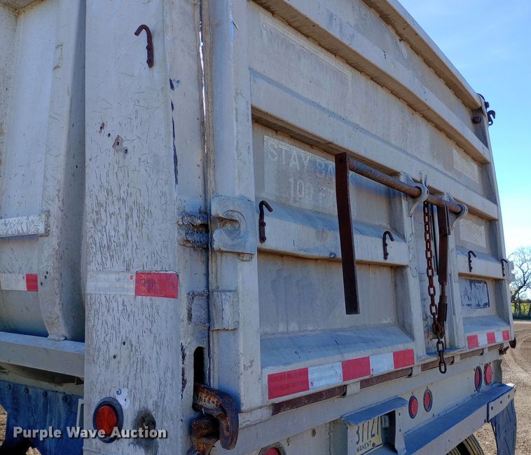 image for item DW0934 1986 Fruehauf end dump trailer