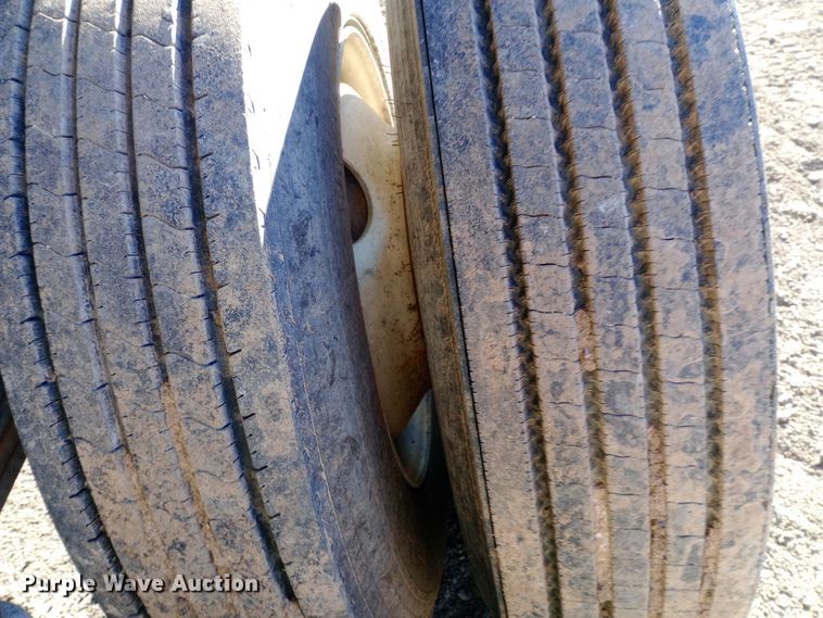 image for item DW0934 1986 Fruehauf end dump trailer