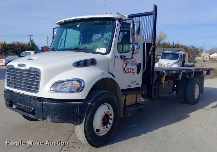 image for item DW0940 2010 Freightliner  Business Class M2 dump flatbed truck