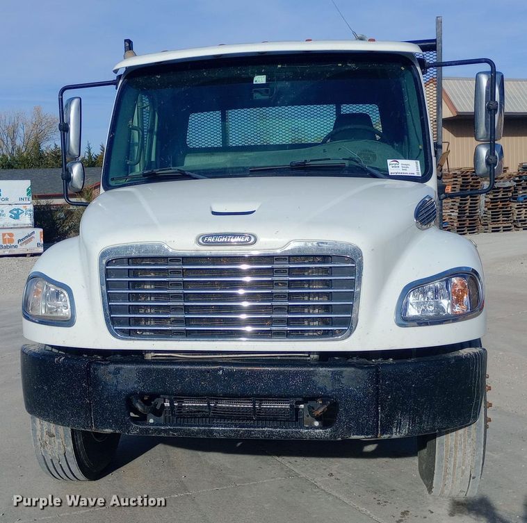 image for item DW0940 2010 Freightliner  Business Class M2 dump flatbed truck