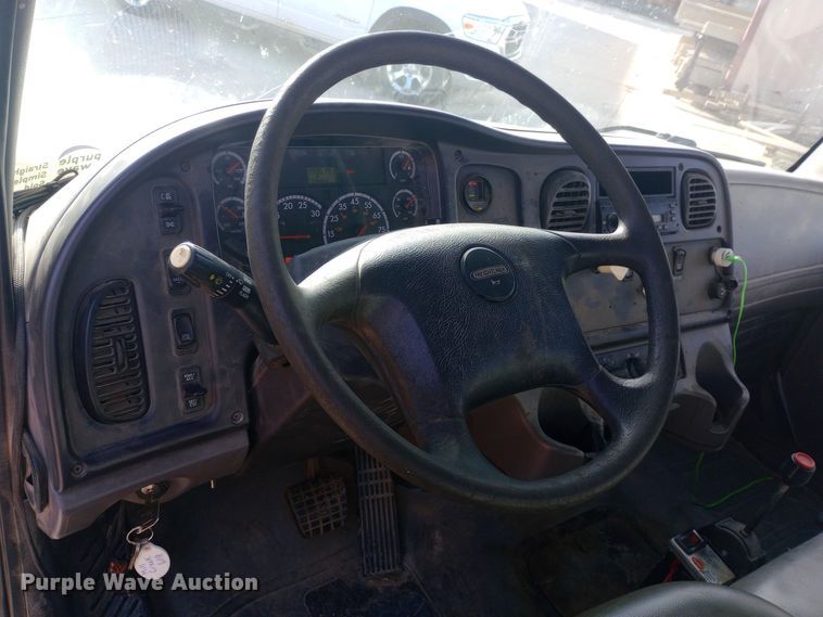 image for item DW0940 2010 Freightliner  Business Class M2 dump flatbed truck