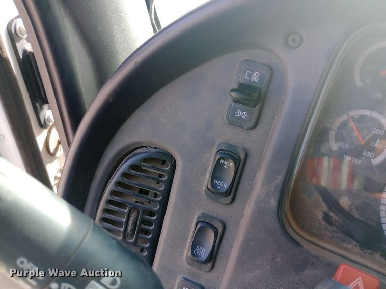 image for item DW0940 2010 Freightliner  Business Class M2 dump flatbed truck