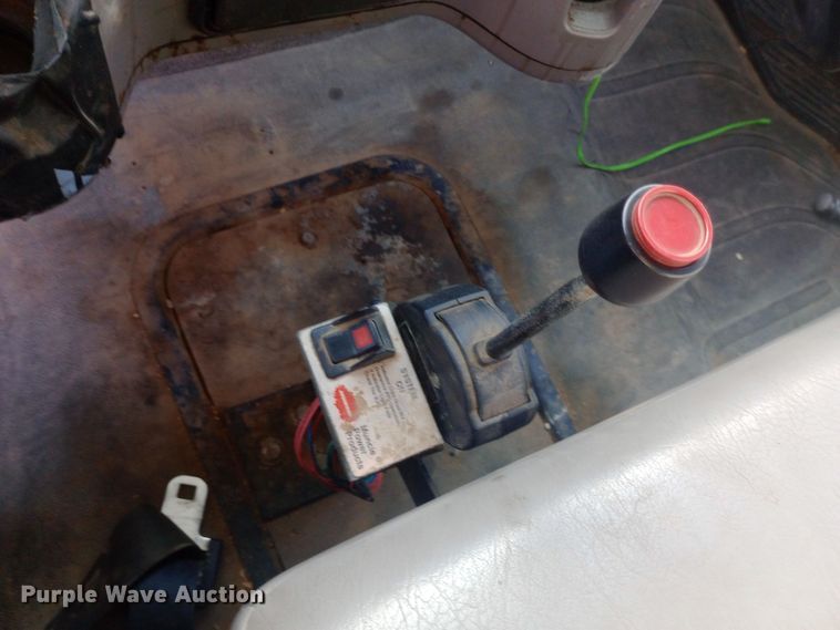 image for item DW0940 2010 Freightliner  Business Class M2 dump flatbed truck