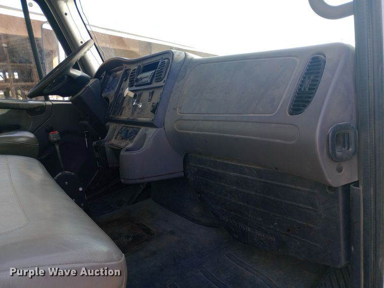 image for item DW0940 2010 Freightliner  Business Class M2 dump flatbed truck