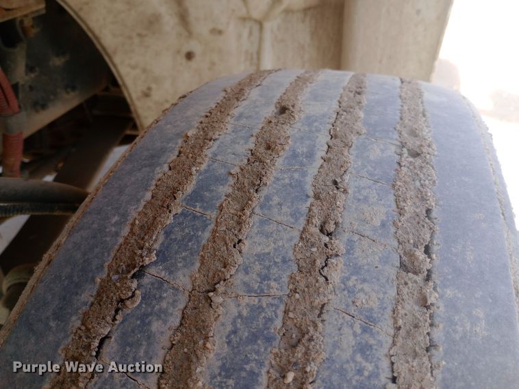 image for item DW0940 2010 Freightliner  Business Class M2 dump flatbed truck