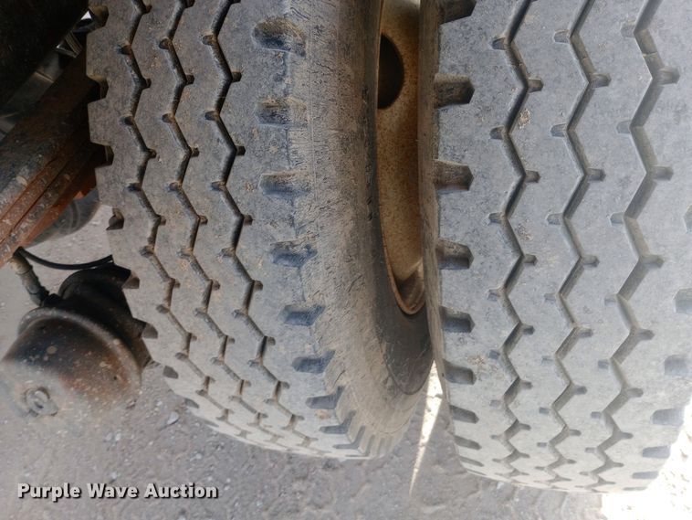 image for item DW0940 2010 Freightliner  Business Class M2 dump flatbed truck