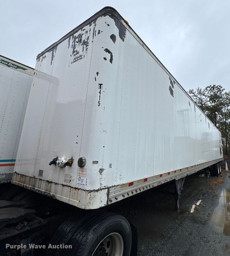 image for item DW1751 2001 Hyundai V125301152JSA dry van trailer