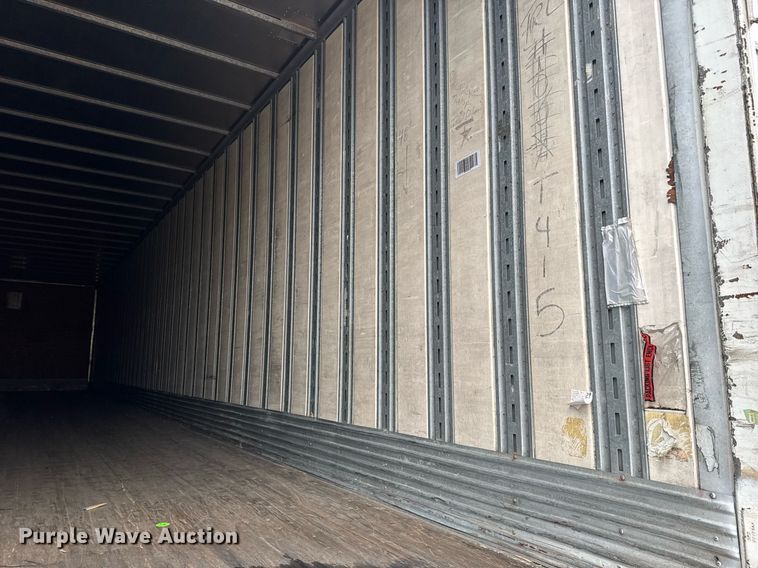 image for item DW1751 2001 Hyundai V125301152JSA dry van trailer