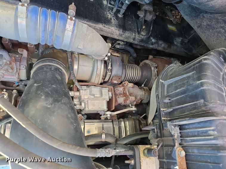 image for item DW3914 2012 Freightliner Cascadia semi truck