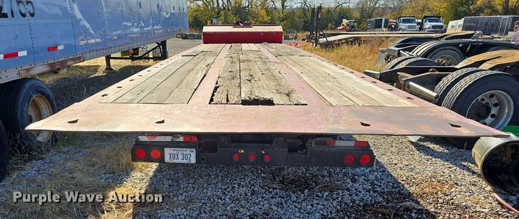 image for item DW3916 1999 Landoll 660 drop deck equipment trailer