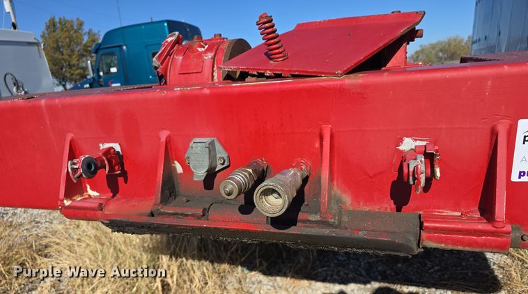 image for item DW3916 1999 Landoll 660 drop deck equipment trailer