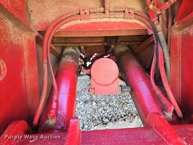 image for item DW3916 1999 Landoll 660 drop deck equipment trailer