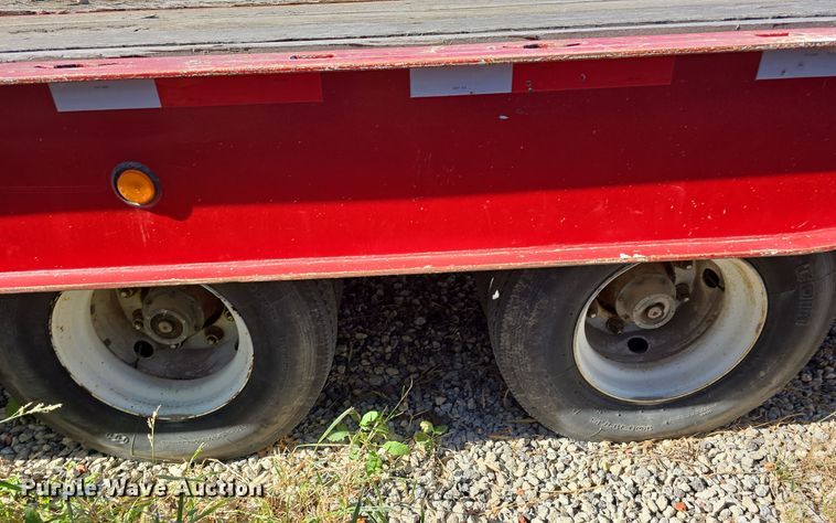 image for item DW3916 1999 Landoll 660 drop deck equipment trailer