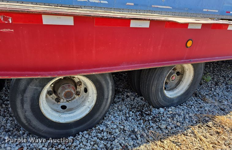 image for item DW3916 1999 Landoll 660 drop deck equipment trailer