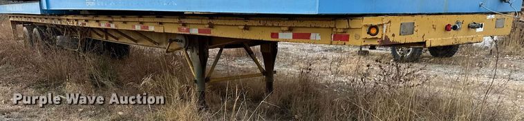image for item DX3851 1973 Transcraft TH-42 flatbed trailer