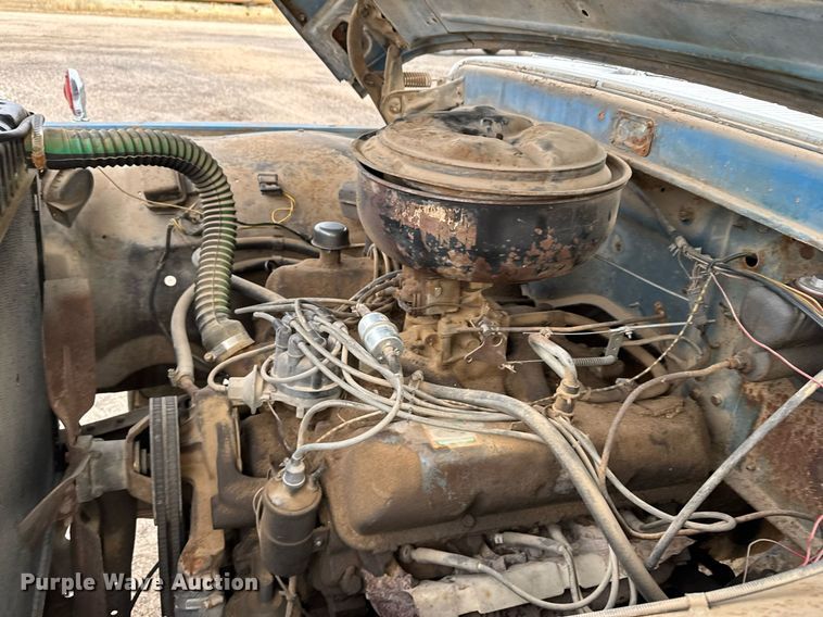 image for item DX3852 1964 Ford F600 fuel truck