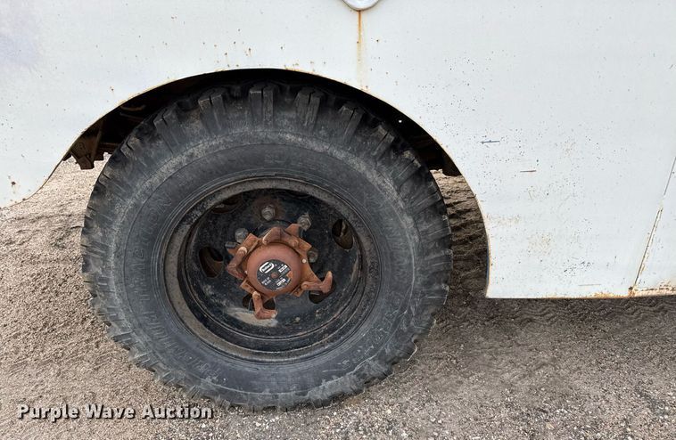 image for item DX3852 1964 Ford F600 fuel truck