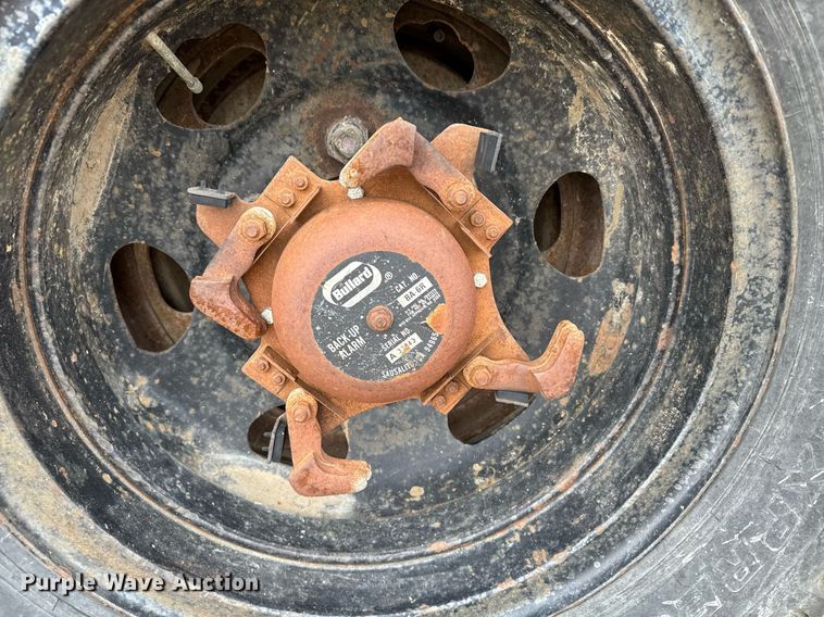 image for item DX3852 1964 Ford F600 fuel truck