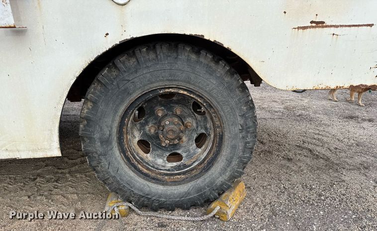 image for item DX3852 1964 Ford F600 fuel truck