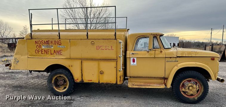 image for item DX3853 1963 Dodge D500 fuel truck