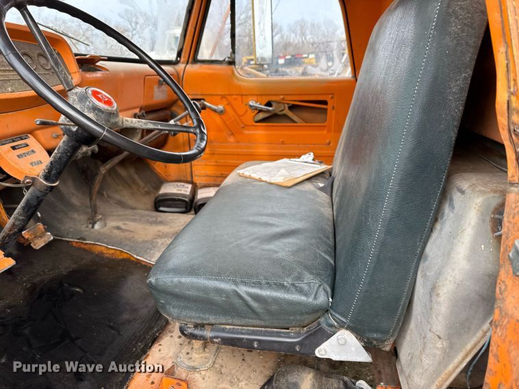 image for item DX3853 1963 Dodge D500 fuel truck