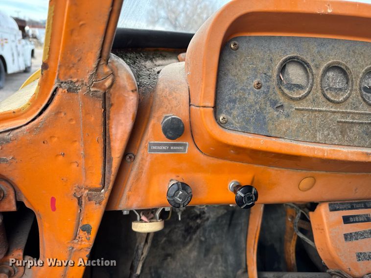 image for item DX3853 1963 Dodge D500 fuel truck