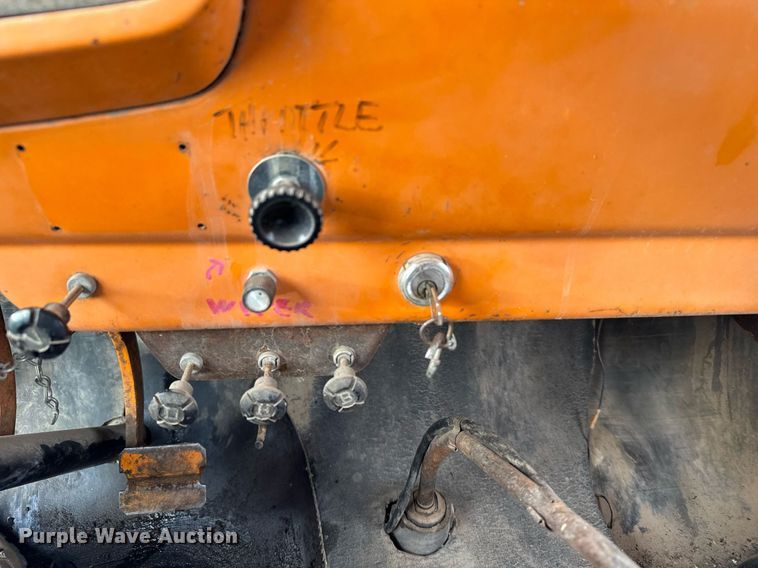 image for item DX3853 1963 Dodge D500 fuel truck