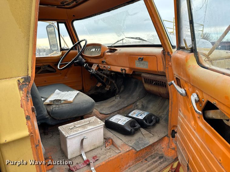 image for item DX3853 1963 Dodge D500 fuel truck