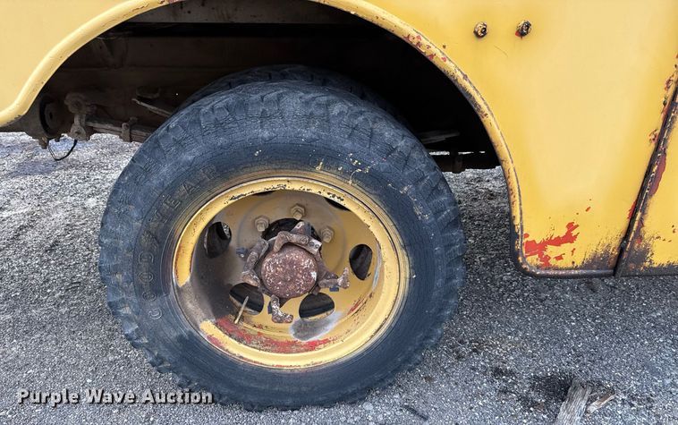 image for item DX3853 1963 Dodge D500 fuel truck