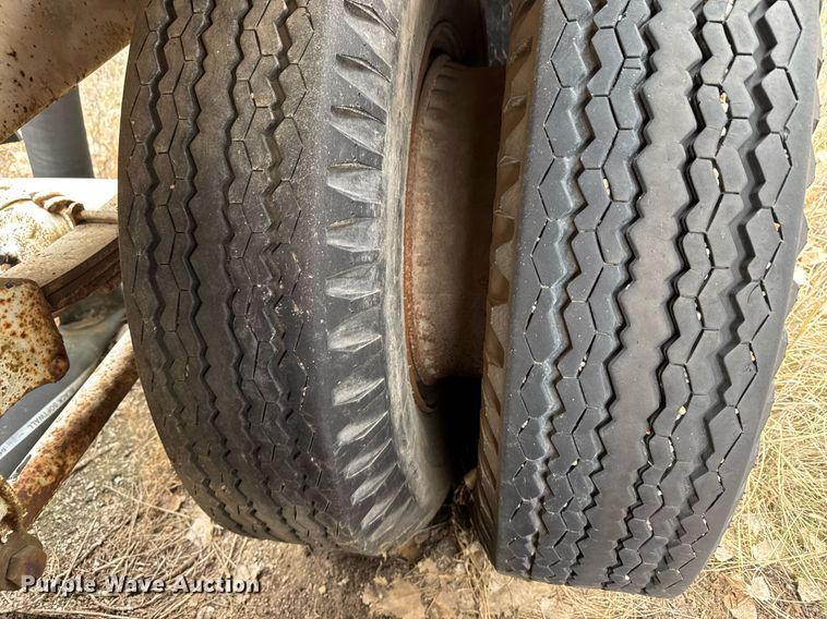 image for item DX3860 1963 Butler pneumatic dry bulk trailer