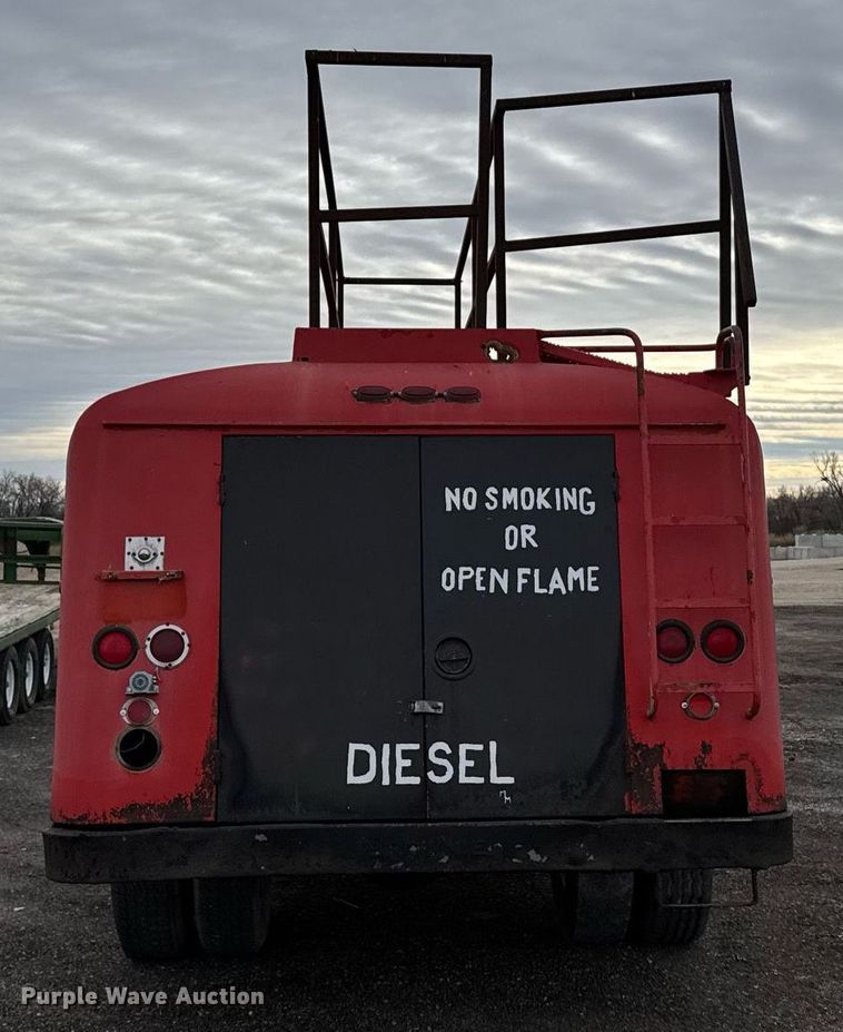 image for item DX3864 1985 International 1754 fuel truck