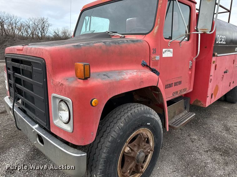 image for item DX3864 1985 International 1754 fuel truck