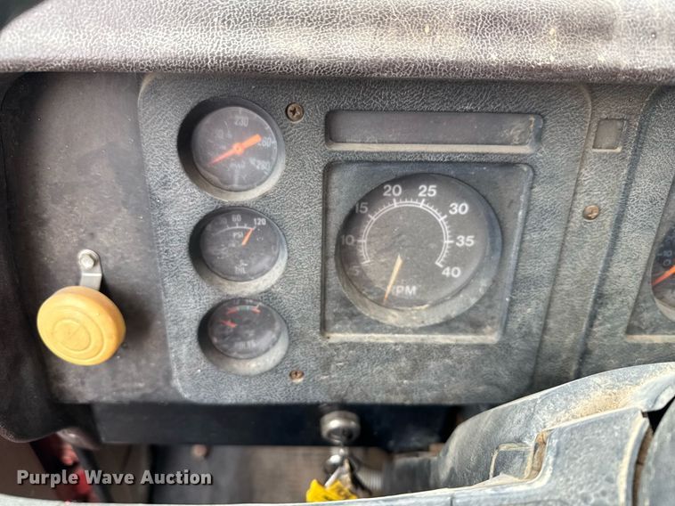 image for item DX3864 1985 International 1754 fuel truck