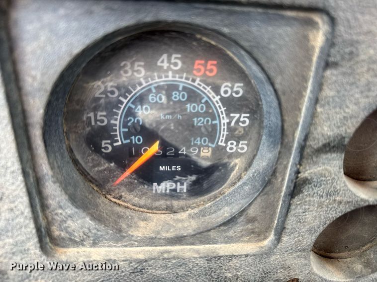 image for item DX3864 1985 International 1754 fuel truck