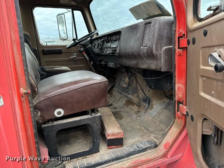 image for item DX3864 1985 International 1754 fuel truck