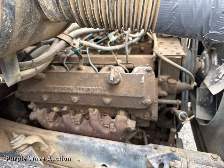 image for item DX3864 1985 International 1754 fuel truck