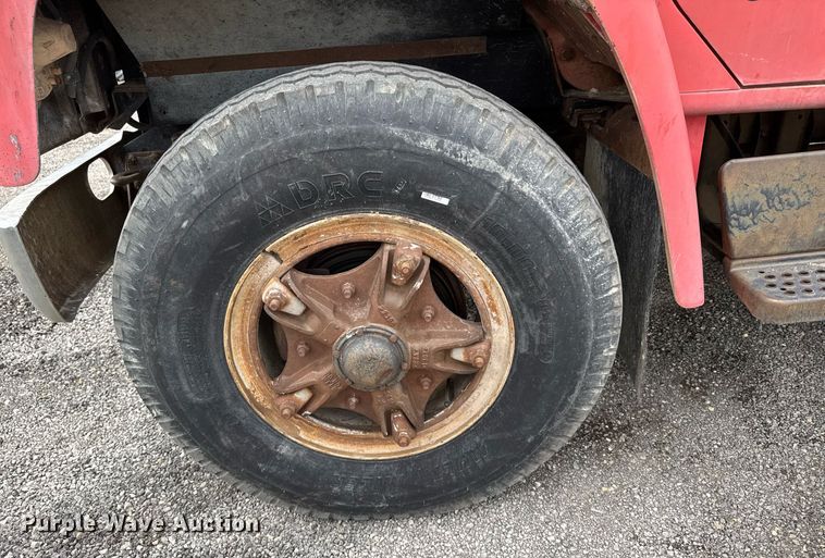 image for item DX3864 1985 International 1754 fuel truck