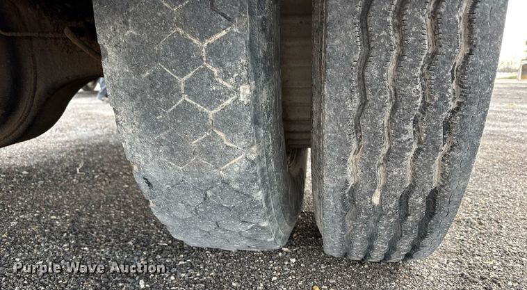 image for item DX3864 1985 International 1754 fuel truck