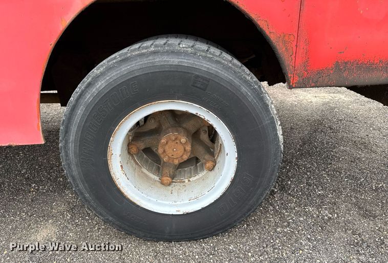 image for item DX3864 1985 International 1754 fuel truck