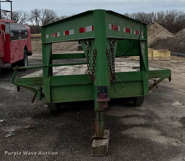 image for item DX3865 1976 W-W flatbed trailer