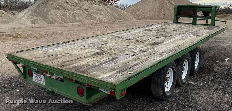 image for item DX3865 1976 W-W flatbed trailer