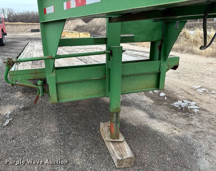 image for item DX3865 1976 W-W flatbed trailer