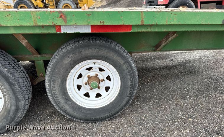 image for item DX3865 1976 W-W flatbed trailer